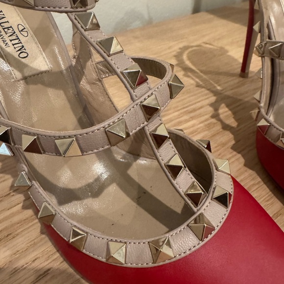 Valentino Red Pointed-Toe Rockstud T-Strap Pumps with Nude Straps - Picture 3 of 15